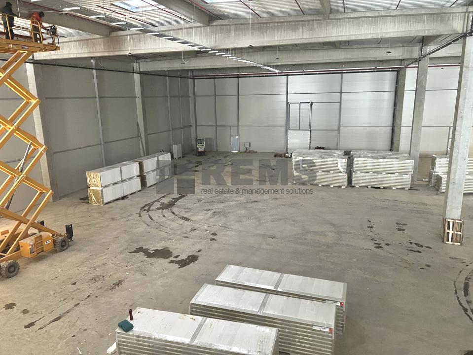 Spatiu industrial de inchiriat la 10800 EURO ID: P8558