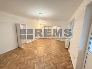 Apartament la parter ideal birou in Plopilor