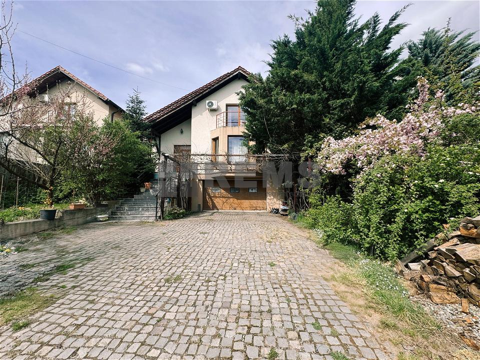 Casa de vanzare in Europa la 689000 EURO ID: P8627